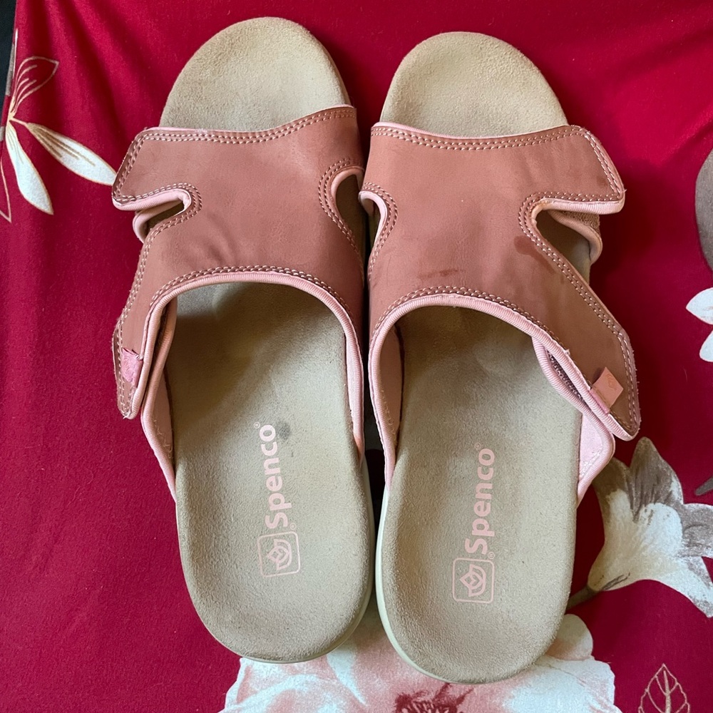 Spenco woman’s Karla sandals